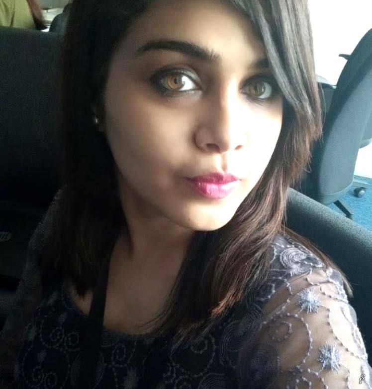 Photo Gallery Visible to